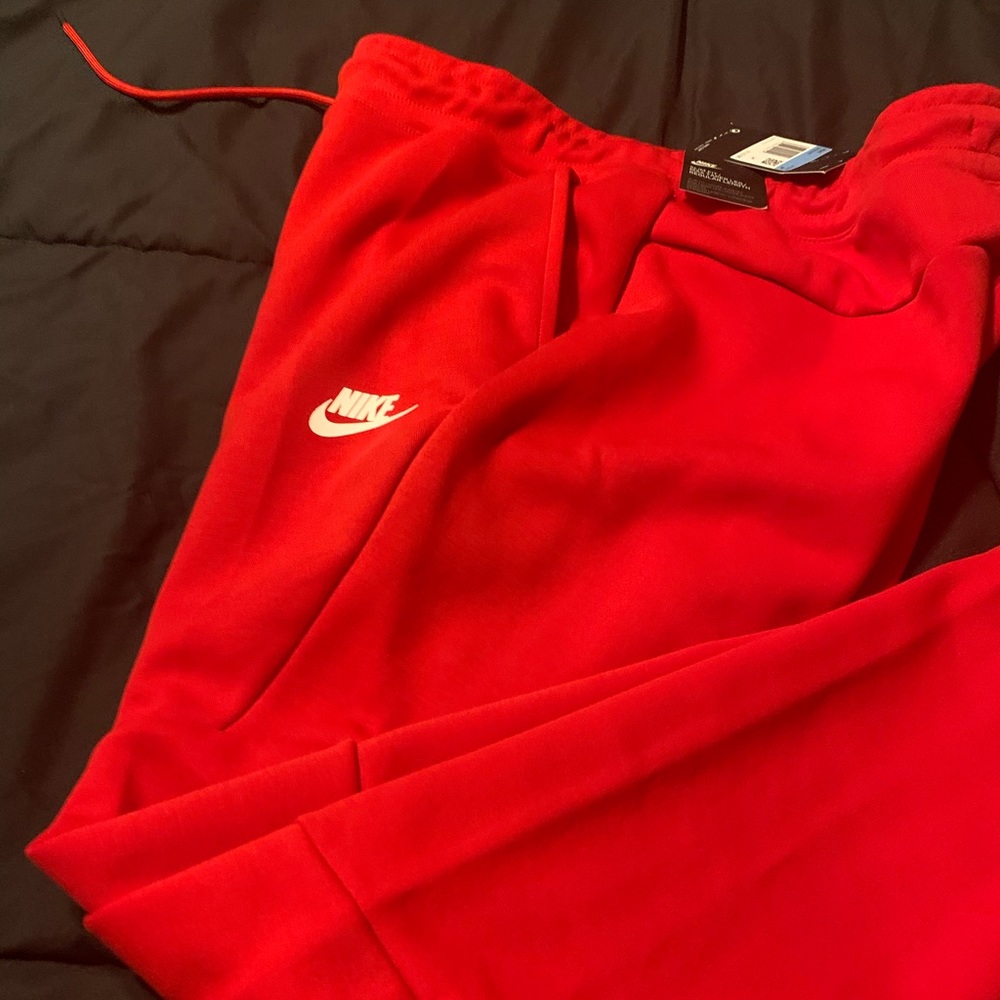 Nike tech fleece joggers